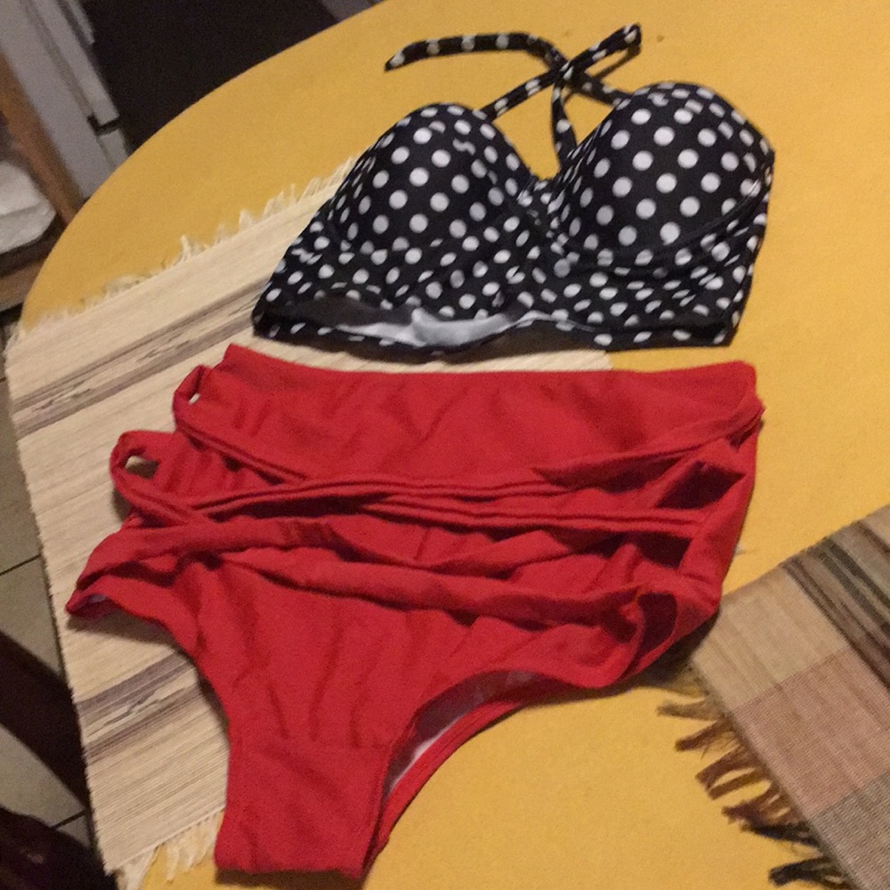 2pc swim suit- new no tags (Box#5)